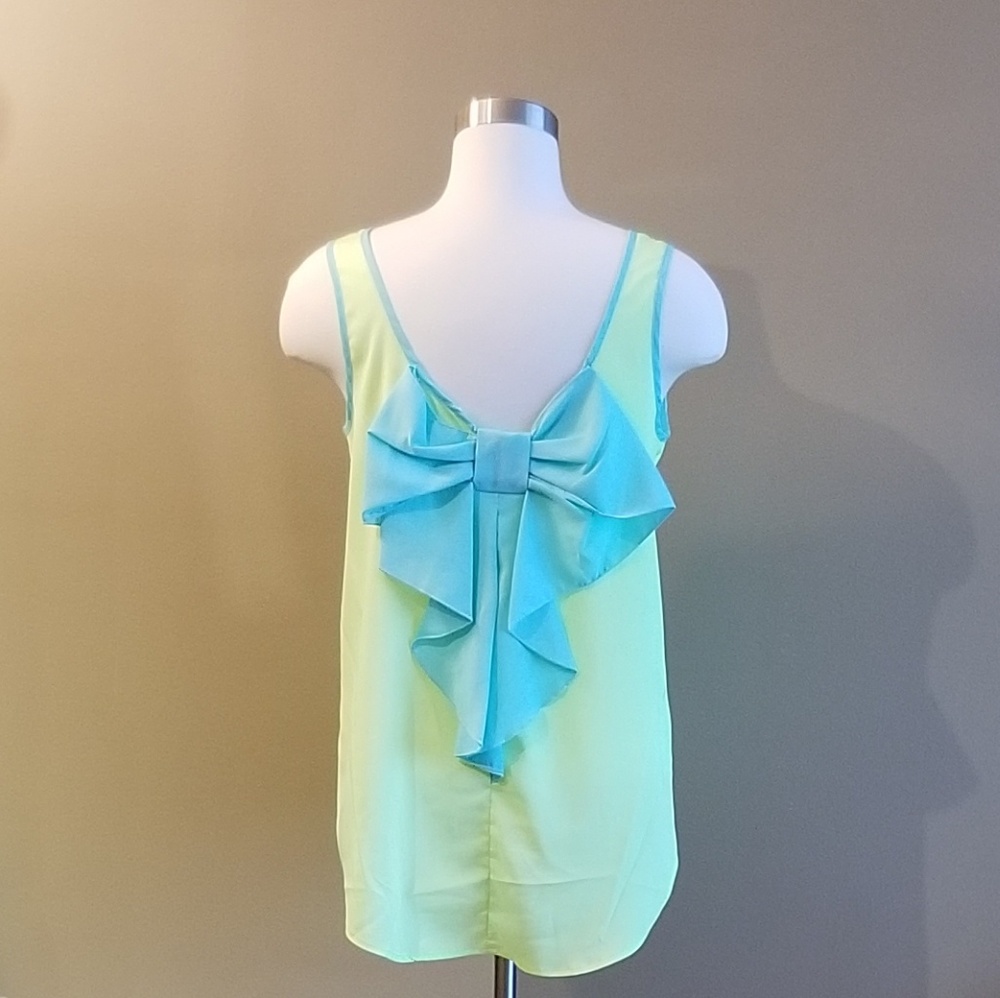 BOW BACK BLOUSE - Picture 3 of 5